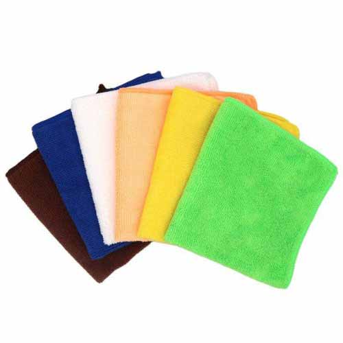 Microfiber Cloth in the Automotive Industry: Polishing, Detailing, and Streak-Free Results